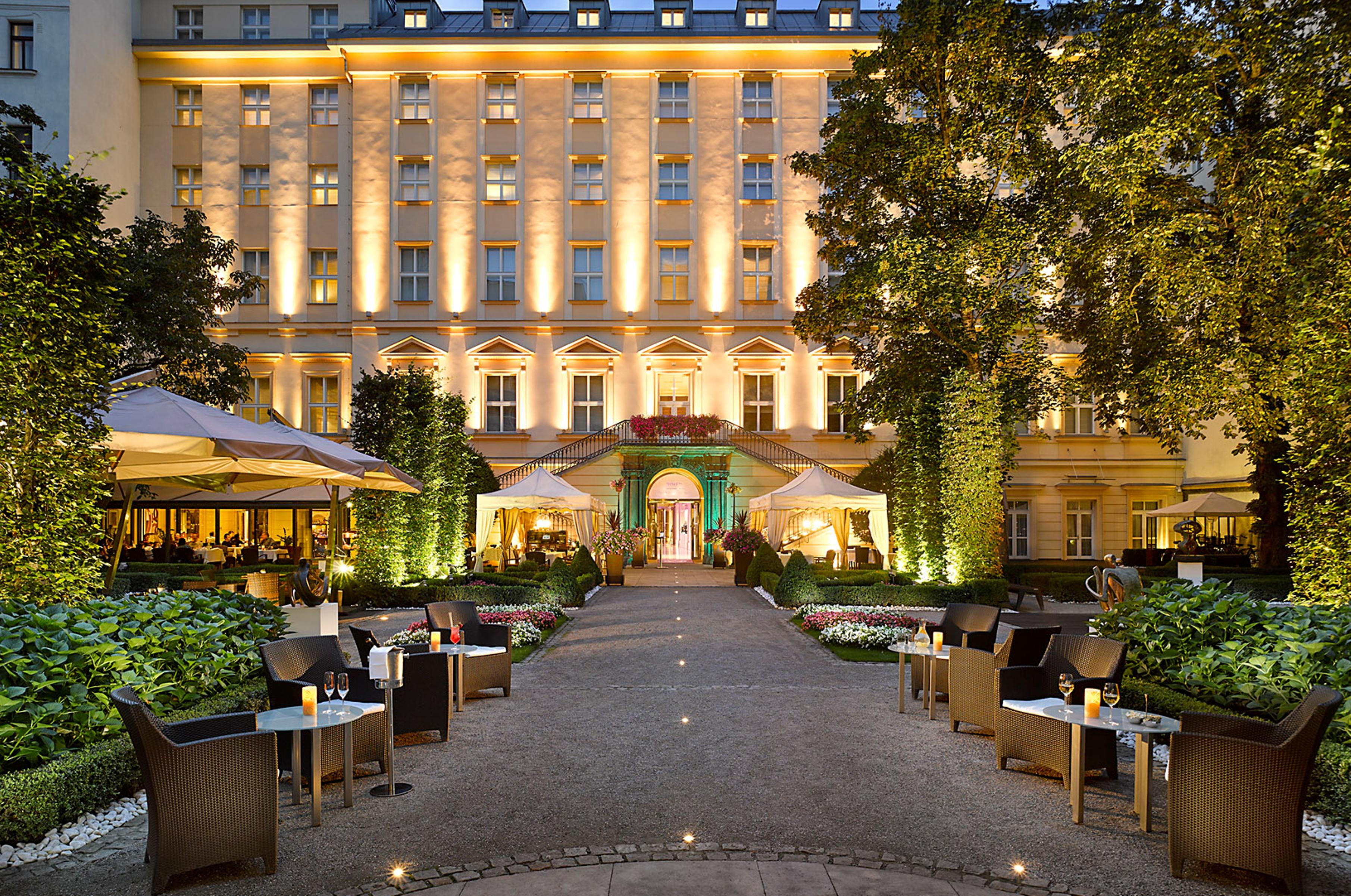 The Grand Mark Prague - The Leading Hotels Of The World Екстериор снимка